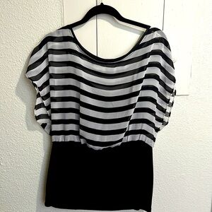 New with tags Whbm black and white layered look blouse top L